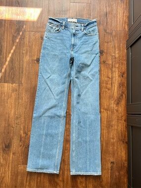 Abercrombie & Fitch 90s Relaxed Jean High Rise Straight-Leg Jeans Size 25/0R